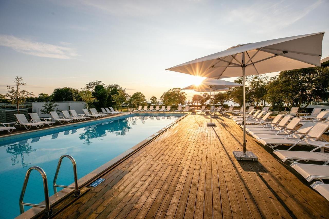 Novi Resort VBY Buitenkant foto
